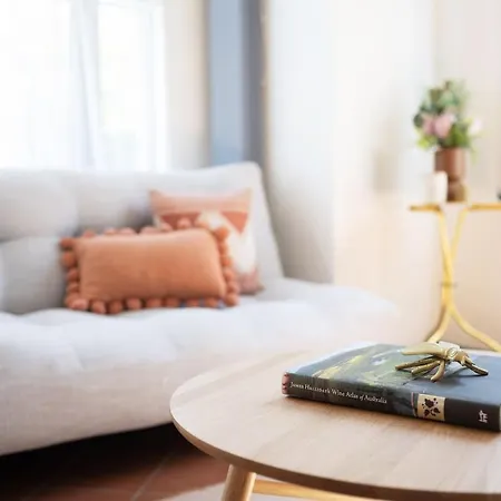Holiday home Cavalo - Explore Wine Country From Art-filled Family Mudgee