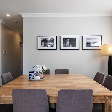 'huxley House' An Elegant Retreat With Backyard