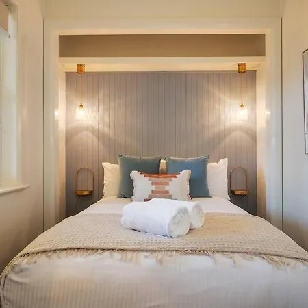 Holiday home 'micah House' A Art Deco Hideaway Mudgee