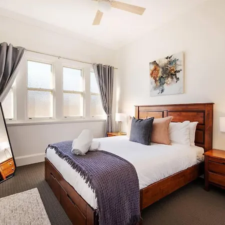 Holiday home 'micah House' A Art Deco Hideaway