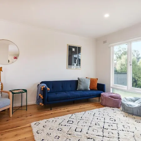 'mudgee Burrow' A Stylish Family Mudgee