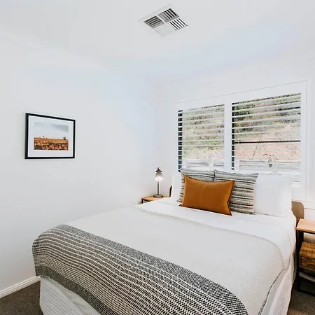 'omaroo' Homestead Escape Amongst Rolling Hills Holiday home
