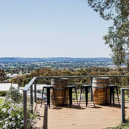 Holiday home 'omaroo' Homestead Escape Amongst Rolling Hills Mudgee