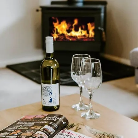 Holiday home Gladstone Blush - Premium Comfort In Mudgee's Heart Mudgee