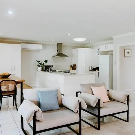 Holiday home Gladstone Blush - Premium Comfort In Mudgee's Heart Mudgee