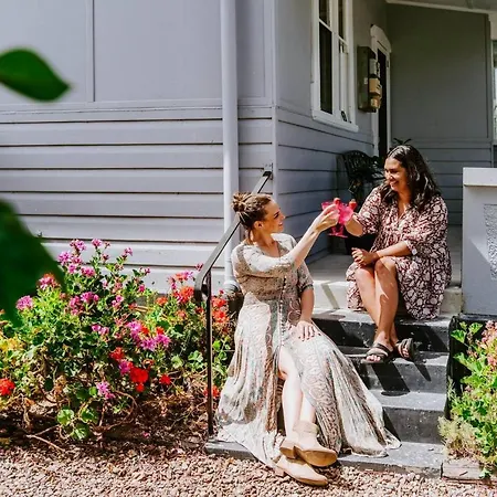 The Birdhouse - Your Well-deserved Country Retreat