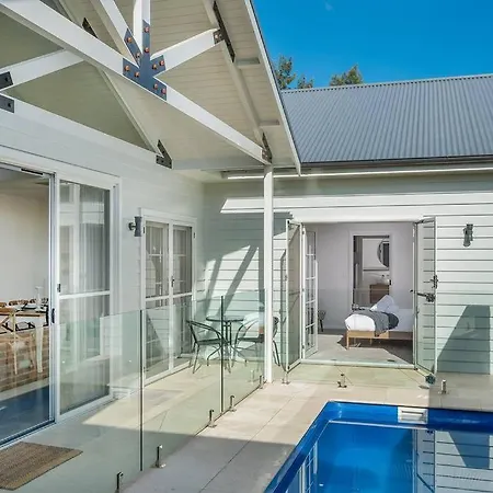 Mcg A Hamptons Inspired Holiday home Mudgee