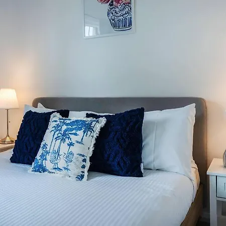 Mcg A Hamptons Inspired Holiday home Mudgee