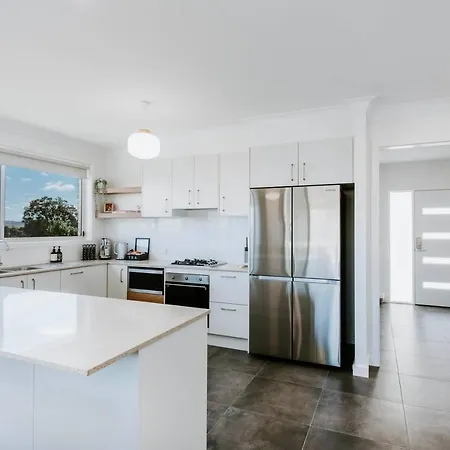 Helvetia - Modern Comfort Meets Country Convenience *