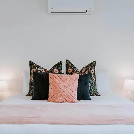 Helvetia - Modern Comfort Meets Country Convenience