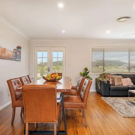 Holiday home 'vineyard Cottage' A Golden Escape Among The Vines Mudgee