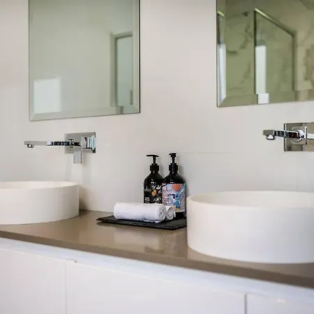 Holiday home Luxury Meets Modern Along Cudgegong River