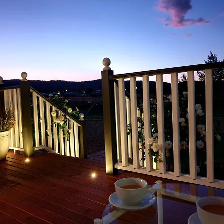 Dangerfield Oaks Boutique Cottage's * Mudgee