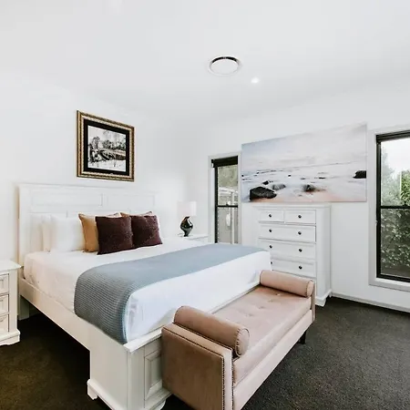 Holiday home The Spot - A Modern All-season Retreat Mudgee