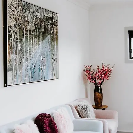 The Spot - A Modern All-season Retreat Holiday home *