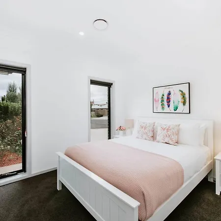 Holiday home The Spot - A Modern All-season Retreat