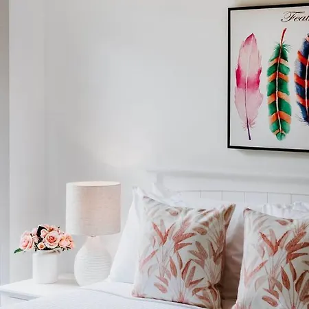 The Spot - A Modern All-season Retreat Holiday home