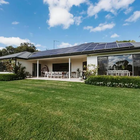 Ballantyne At Bombira - An Indulgent Country Escape Holiday home *