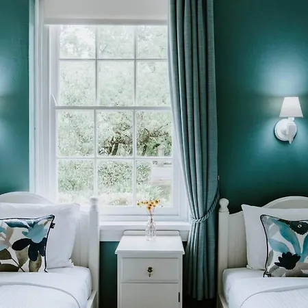 Holiday home 'mortimer Gardens' Country Charm In The Heart Of