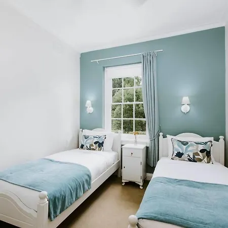 'mortimer Gardens' Country Charm In The Heart Of Holiday home *