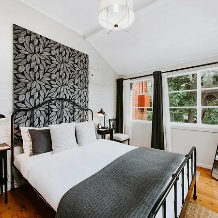 Holiday home 'mortimer Gardens' Country Charm In The Heart Of