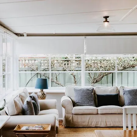Holiday home 'mortimer Gardens' Country Charm In The Heart Of