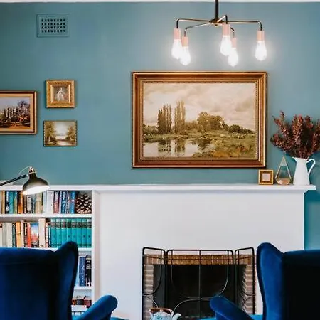 'mortimer Gardens' Country Charm In The Heart Of