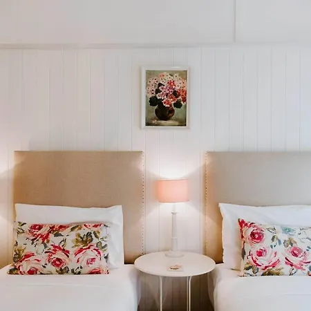Holiday home 'mortimer Gardens' Country Charm In The Heart Of
