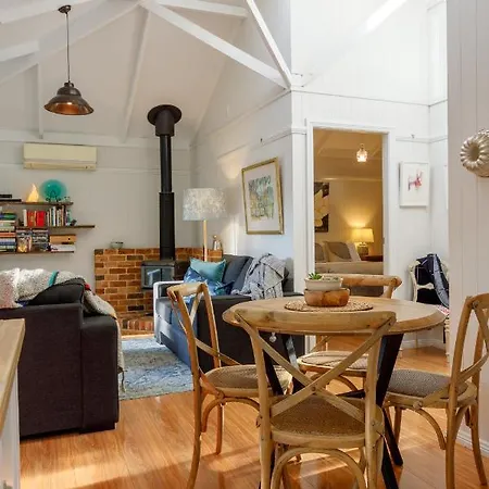 Holiday home Bandalong Cottages *