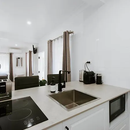 Apartment Claret On Douro - Ash Mudgee
