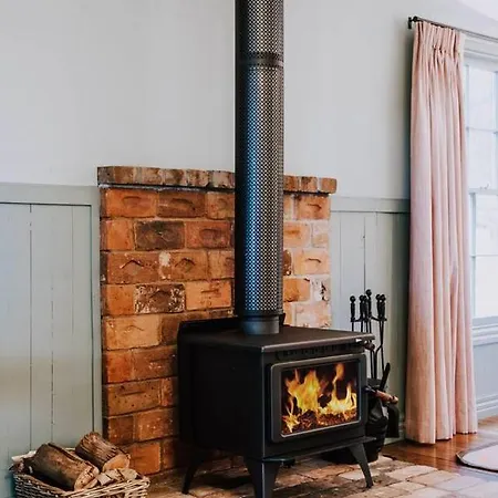 Black Springs - A Romantic Bushland Escape Holiday home