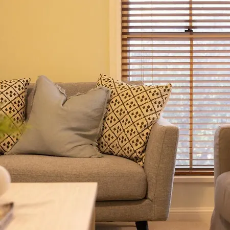 Spacious 3 Bedroom Getaway In Perfect Location Holiday home Mudgee