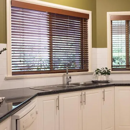 Spacious 3 Bedroom Getaway In Perfect Location Mudgee