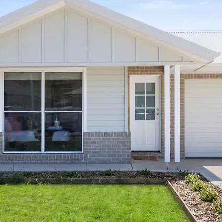 Beautiful 3 Bedroom Getaway