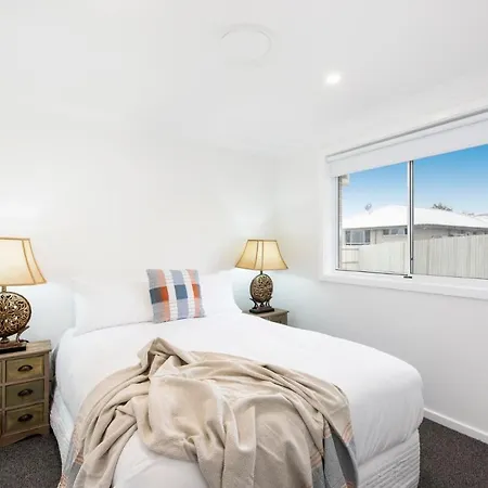 Holiday home Pristine Spacious 4 Bedroom Escape