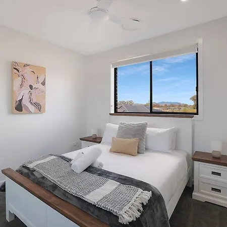 Illalangi-modern Escape & Views Holiday home