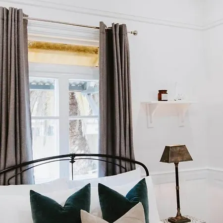 Holiday home Yarranvale On Gladstone - A Gorgeous Country Abode *