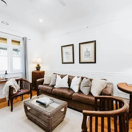 Holiday home Yarranvale On Gladstone - A Gorgeous Country Abode *