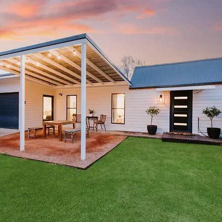 'the Fleetwood' Local Experience For Couples * Mudgee