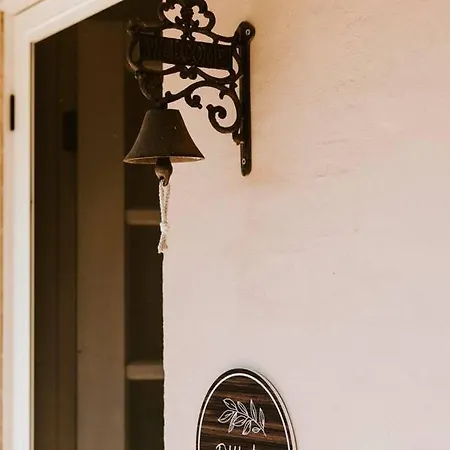 'pebble Lane Cottage' A Charming Mudgee