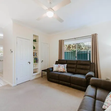 'pebble Lane Cottage' A Charming Holiday home Mudgee