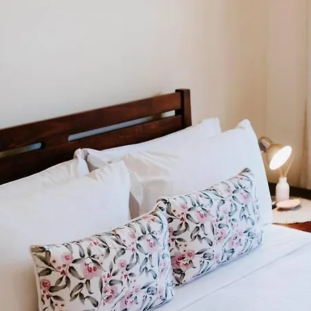 'pebble Lane Cottage' A Charming Holiday home Mudgee