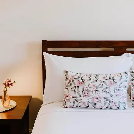 Holiday home 'pebble Lane Cottage' A Charming