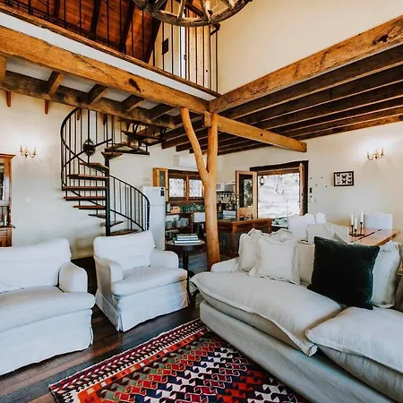 Budgee Budgee Farm - 33 Acres Of Pure Bliss