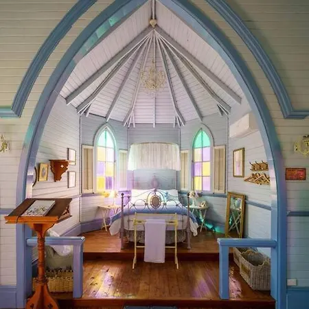St Aidan's - Converted Church Holiday home