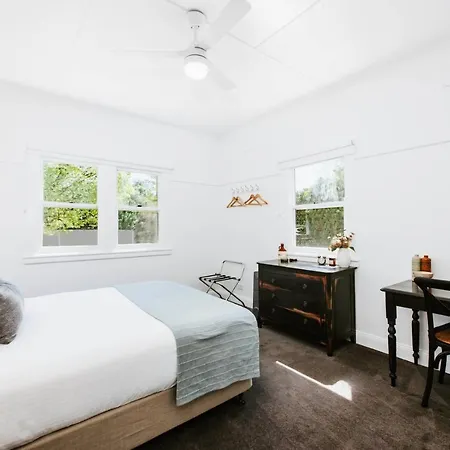 Two Daughters - Refined Country Living * Mudgee