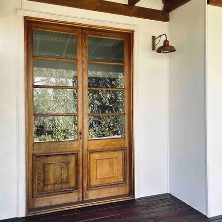Centrally Located 3 Bedroom - Pet Friendly *