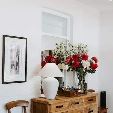 Cawarra On The Park - Historic Grandeur Holiday home