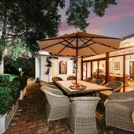 Holiday home Cawarra On The Park - Historic Grandeur Mudgee