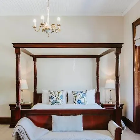 Holiday home Cawarra On The Park - Historic Grandeur Mudgee